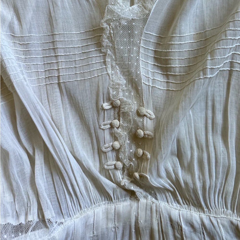Antique Edwardian lawn dress wedding dress - Picture 3 of 14